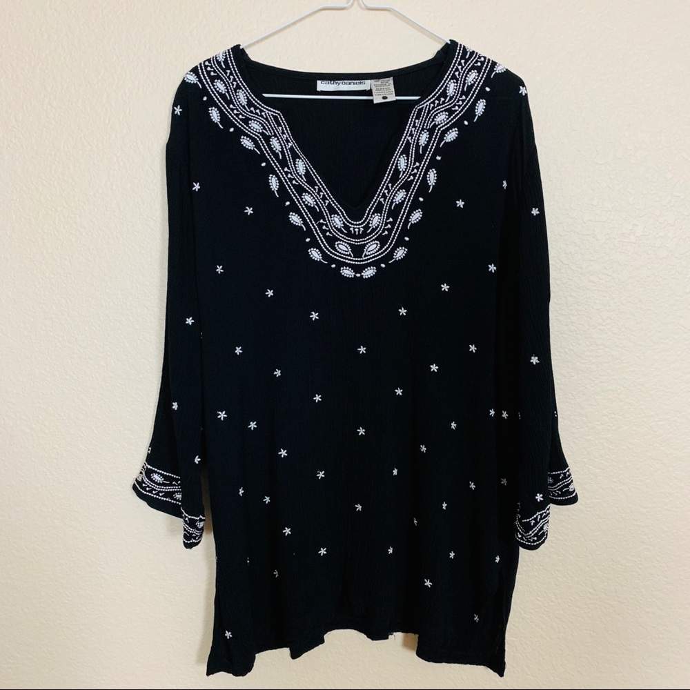 Cathy Daniels | Black Embroidered Tunic Top